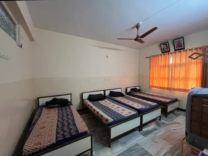 Room Book in Shree Gajanan Maharaj Sansthan